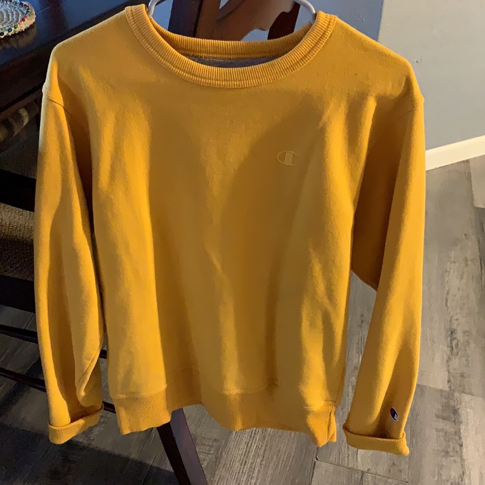 Men’s Champion Yellow Crewneck.
